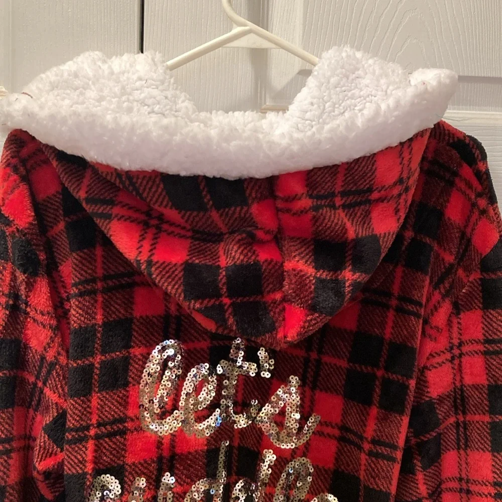 Plaid Red and Black Women's Robe - Picture 4 of 7